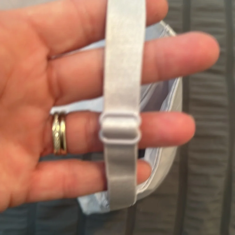 Victoria secret gray bra. - Picture 5 of 6